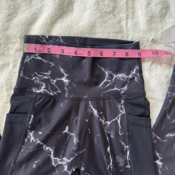 NWT Buffbunny Black and White Marble Athleisure Activewear Leggings Size XXS - Picture 6 of 8